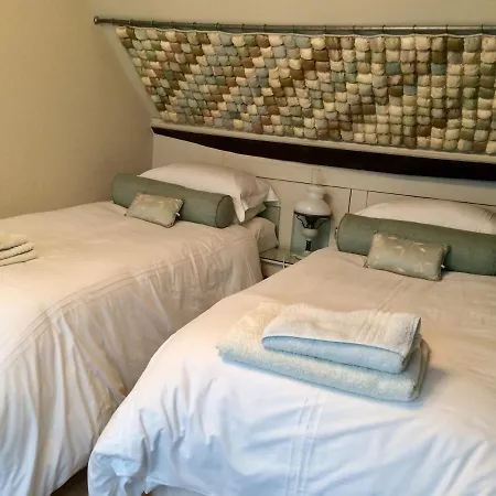 Bed & Breakfast Waterside 4*