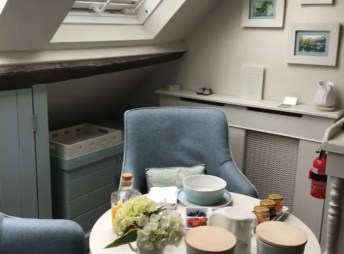 Bed & Breakfast Waterside 4*